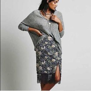 Free People Story Teller